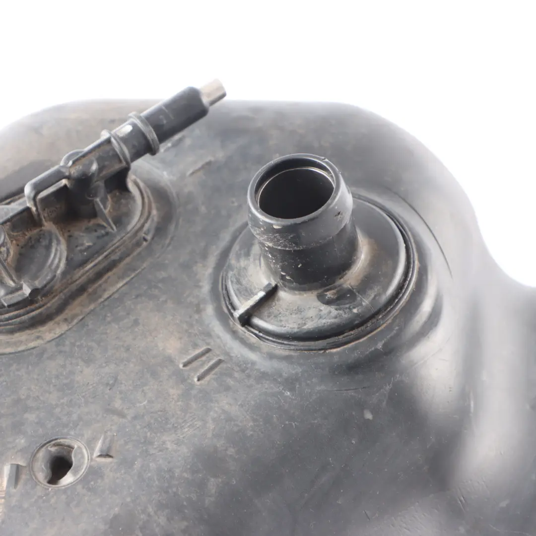 Adblue Reservoir Fuel Tank Passive to Mercedes W906 Diesel with Part number A9064701815 Mercedes W906 Diesel Adblue Reservoir Fuel Tank Passive - SKU A9064701815 - Part number A9064701815