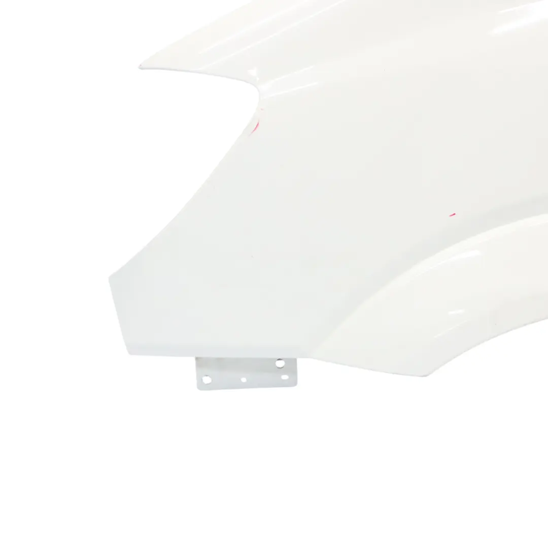 Panel lateral Ala Delantera Izquierda Arctic White - 9147 para Mercedes Sprinter W906 con número de pieza A9066377719 Mercedes Sprinter W906 Panel lateral Ala Delantera Izquierda Arctic White - 9147 - SKU A9066377719-ARW1 - Número de pieza A9066377719