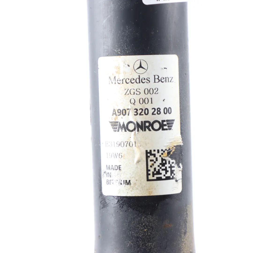 W907 Eje Trasero Amortiguador Strut Izquierda Derecha para Mercedes con número de pieza A9073202800 Mercedes W907 Eje Trasero Amortiguador Strut Izquierda Derecha - SKU A9073202800 - Número de pieza A9073202800