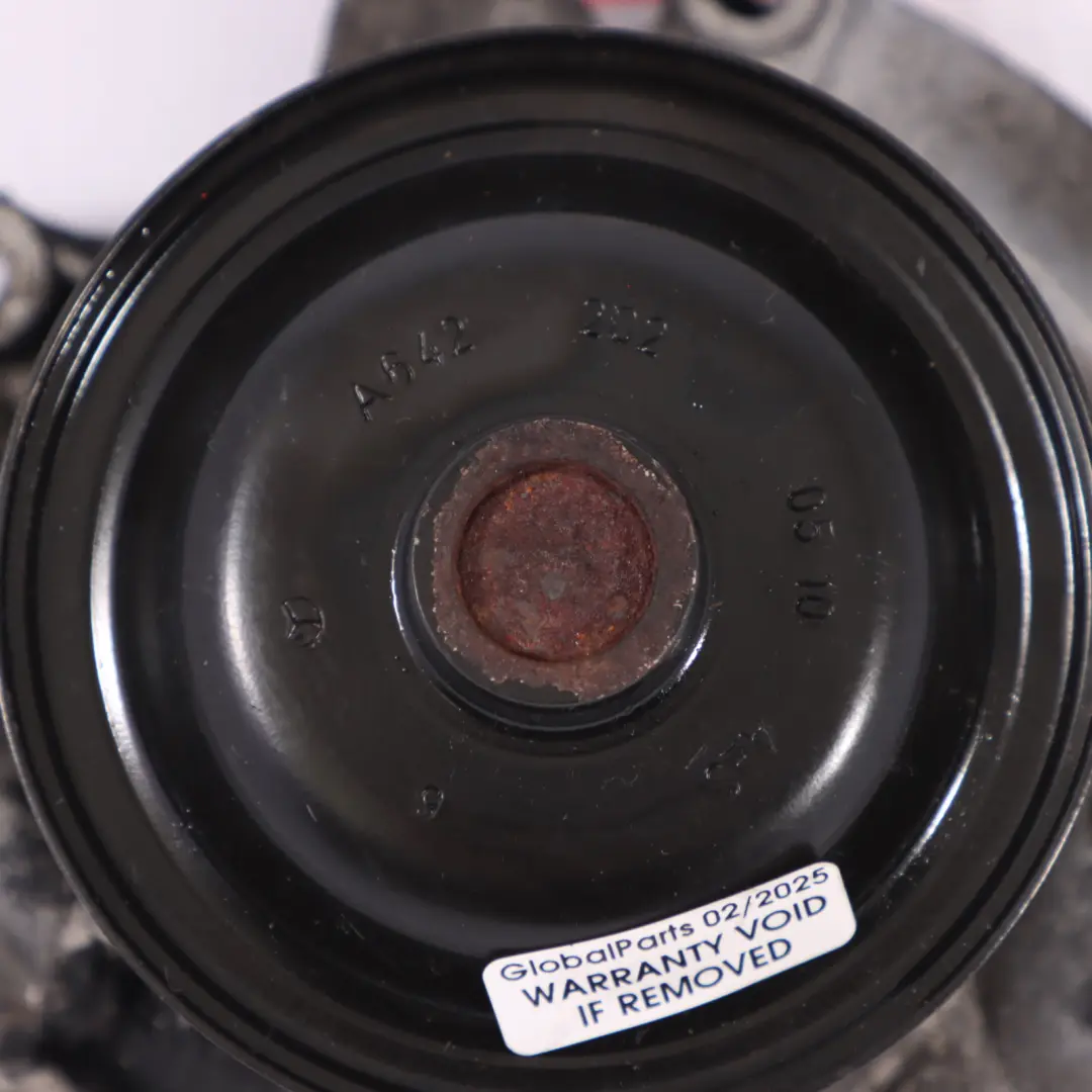 W320 Motore Acqua Di Raffreddamento Pompa Del Liquido per Mercedes W211 con numero di parte R6422010410 Mercedes W211 W320 Motore Acqua Di Raffreddamento Pompa Del Liquido - SKU R6422010410 - Numero di parte R6422010410