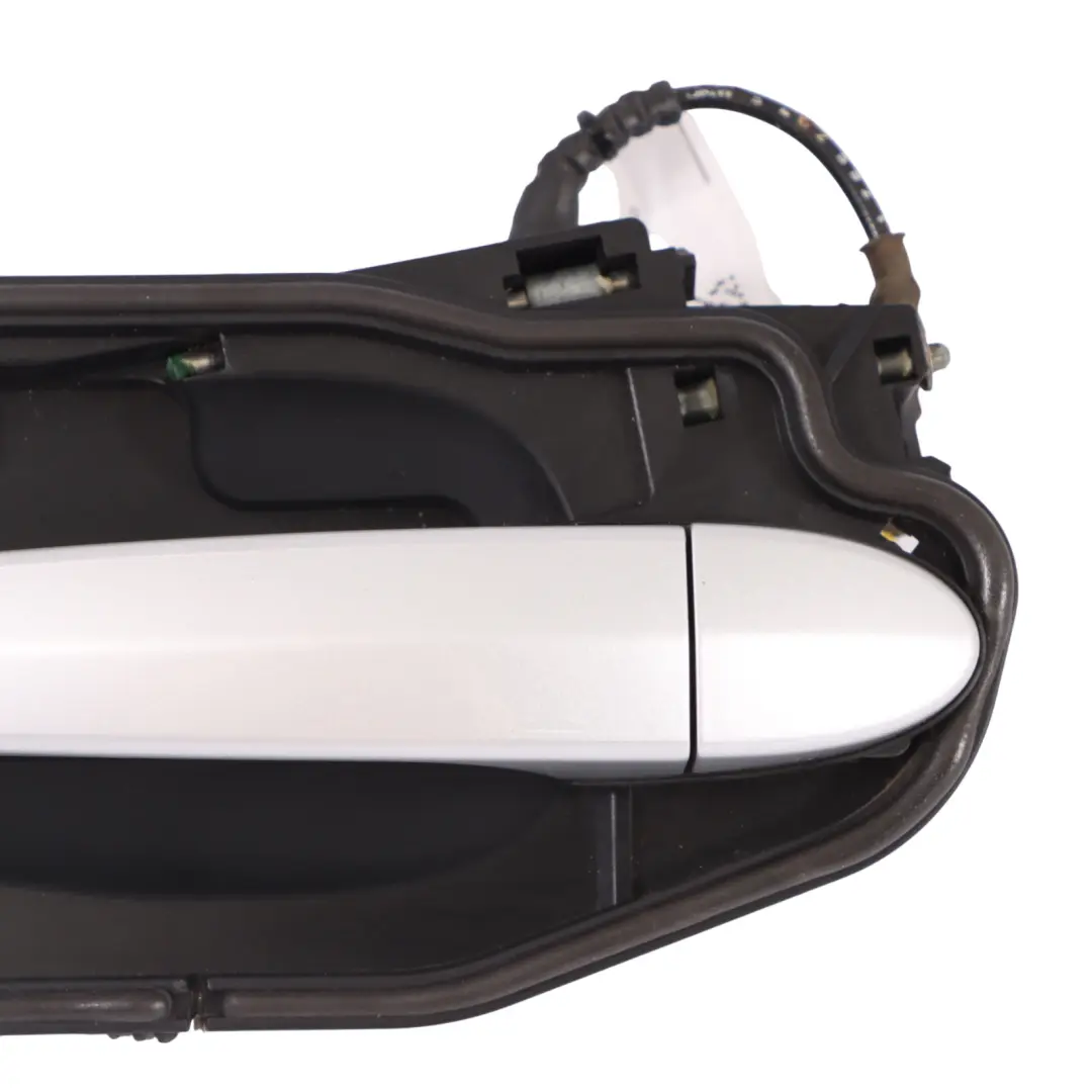 Carrier Outside Door Handle Front Left N/S Titan Silver - 354 to BMW X3 E83 with Part number 3449077 BMW X3 E83 Carrier Outside Door Handle Front Left N/S Titan Silver - 354 - SKU RHD-3449077-TS - Part number 3449077