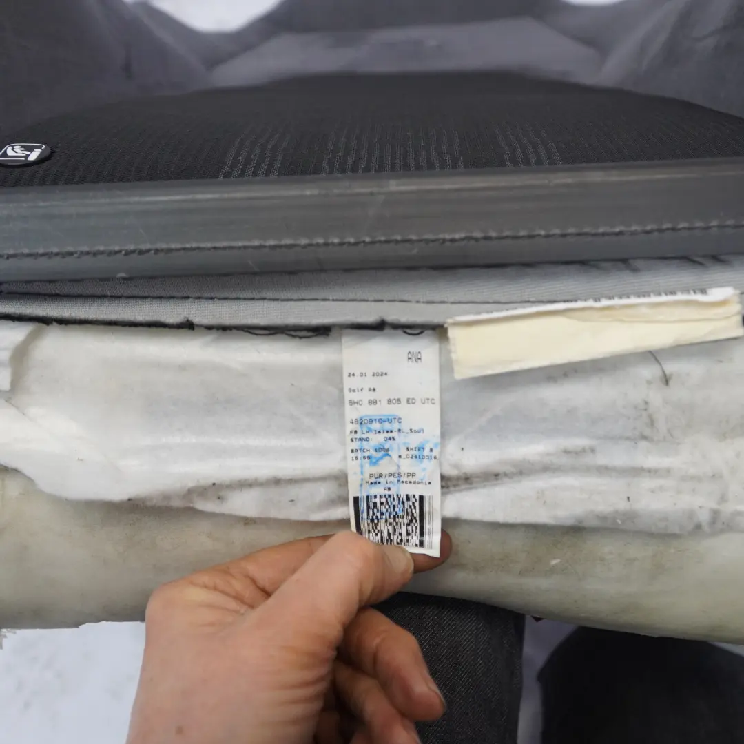 Podgrzewane Oparcie Fotela Lewy Przód Alcantara do Volkswagen Golf CD1 R Line o numerze 5H0881805ED Volkswagen Golf CD1 R Line Podgrzewane Oparcie Fotela Lewy Przód Alcantara - SKU RHD-5H0881805ED - Numer Części 5H0881805ED