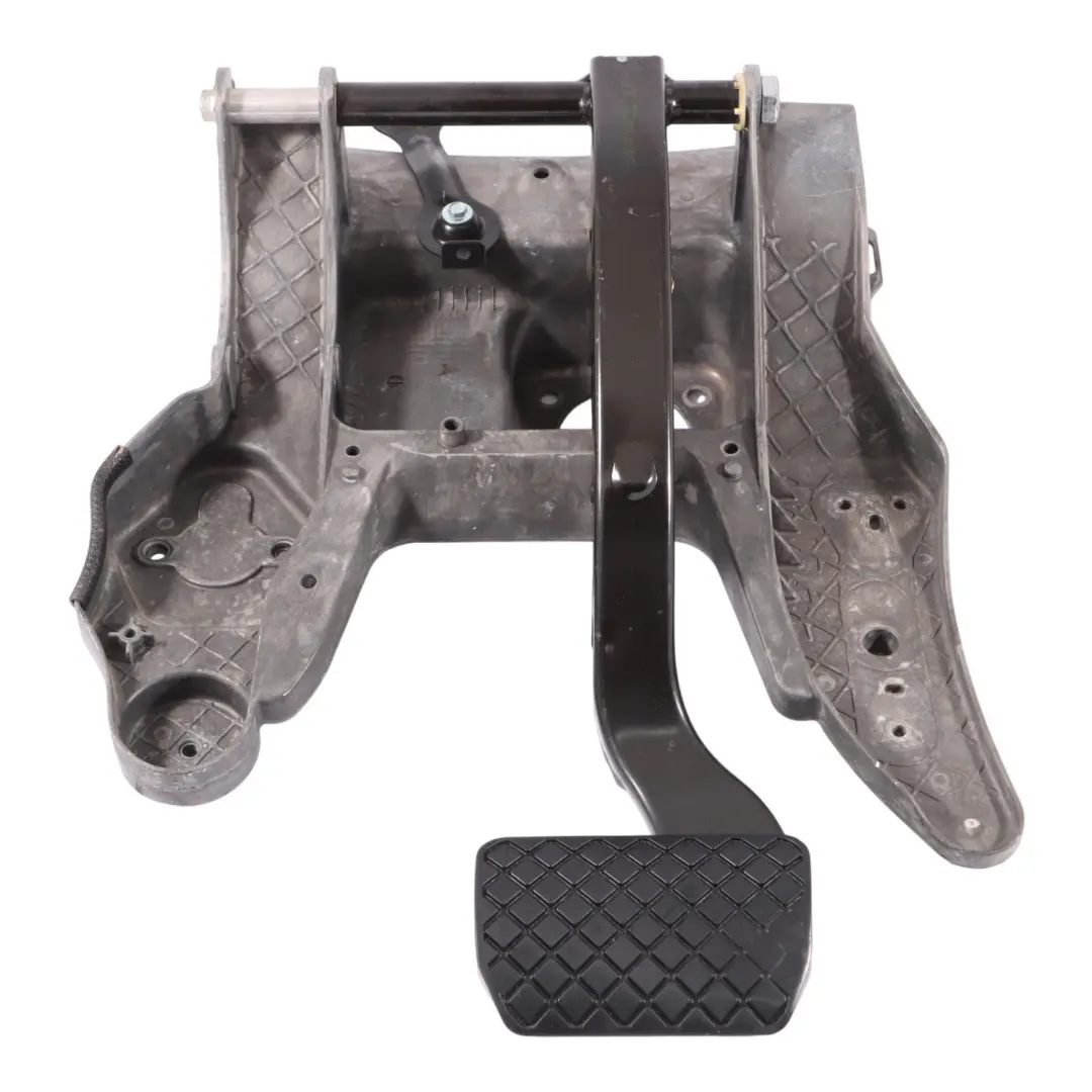 Volkswagen Toureg 7L Brake Pedal Acceleration Pedal Mount Automatic - SKU RHD-7L0723117A - Part number 7L0723117A
