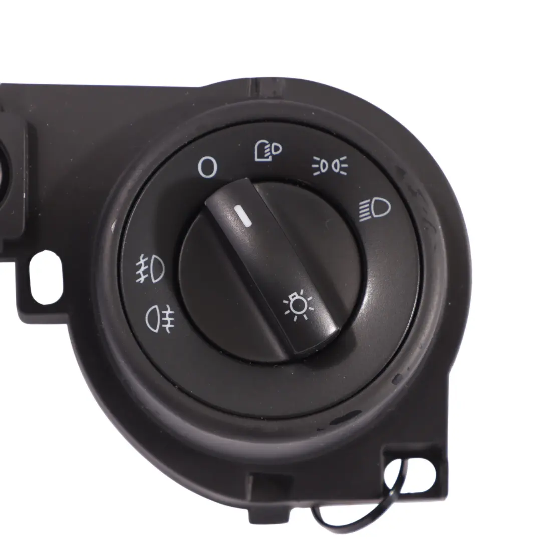 7L Light Headlight Fog Control Switch Panel to Volkswagen Touareg with Part number 7L6858903AT Volkswagen Touareg 7L Light Headlight Fog Control Switch Panel - SKU RHD-7L6858903AT - Part number 7L6858903AT