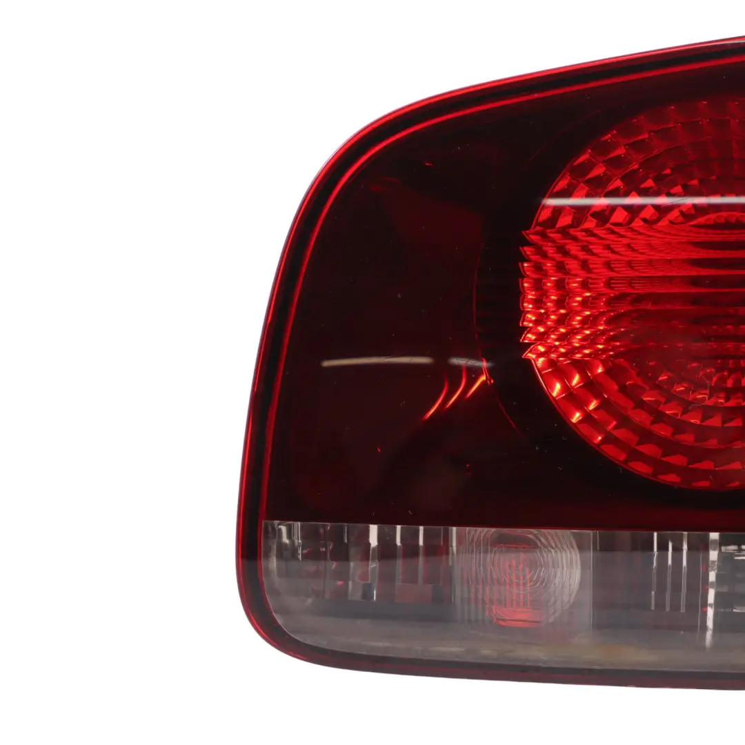 7L Light Trunk Lid Boot Tailgate Lamp Rear Right O/S to VW Touareg with Part number 7L6945094AA VW Touareg 7L Light Trunk Lid Boot Tailgate Lamp Rear Right O/S - SKU RHD-7L6945094AA - Part number 7L6945094AA