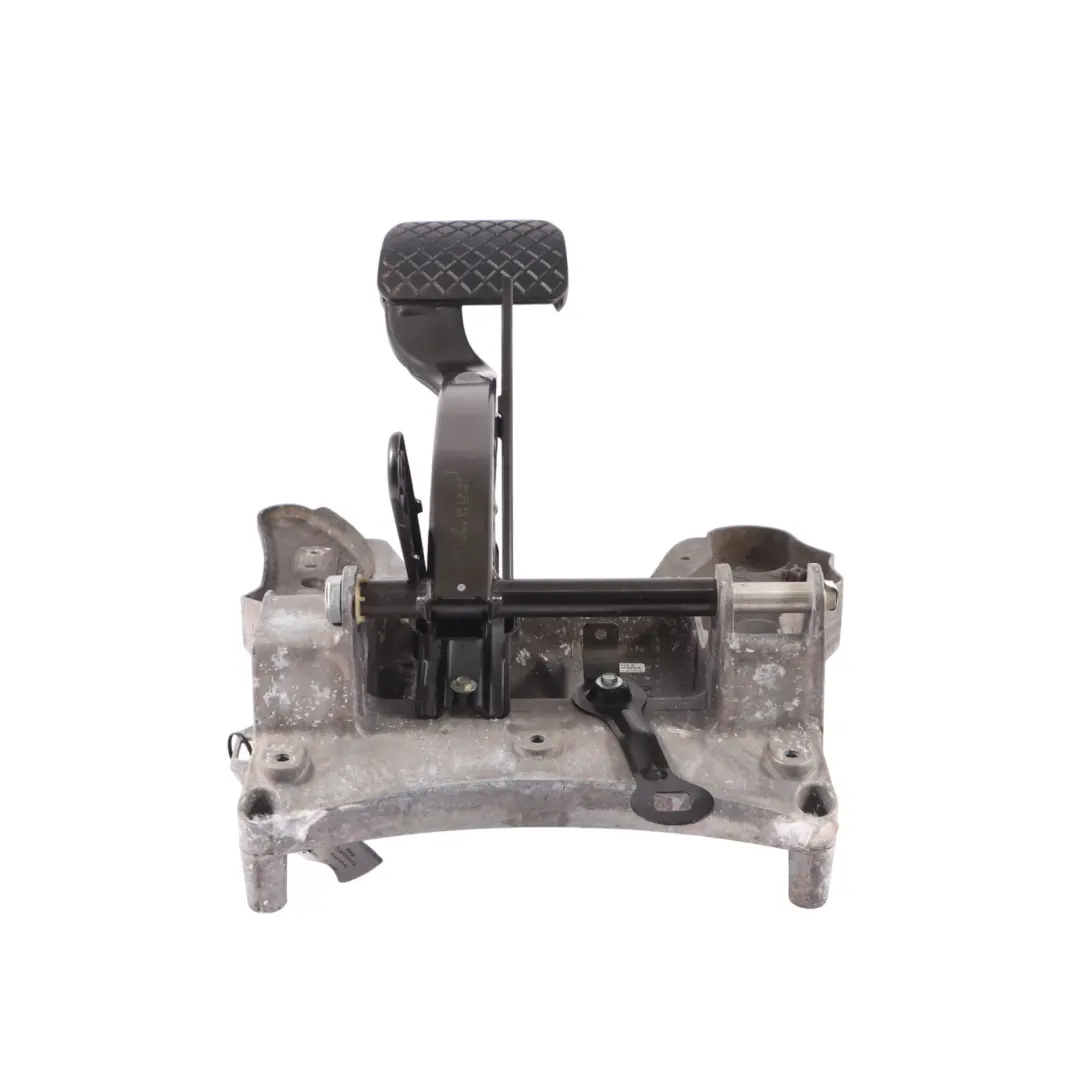 Brake Pedal Bracket Mount Holder Support 7L8723031C to Audi Q7 4L with Part number 7L8723117A Audi Q7 4L Brake Pedal Bracket Mount Holder Support 7L8723031C - SKU RHD-7L8723117A - Part number 7L8723117A