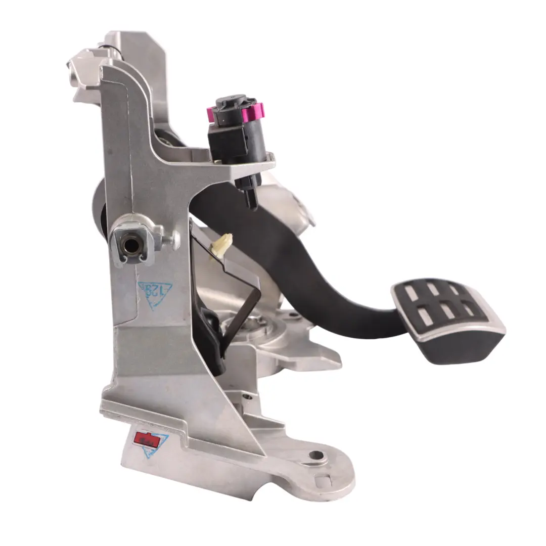 Brake Clutch Pedal Box Assembly Automatic Gearbox to Audi A5 8T with Part number 8K2721117 Audi A5 8T Brake Clutch Pedal Box Assembly Automatic Gearbox - SKU RHD-8K2721117-3 - Part number 8K2721117