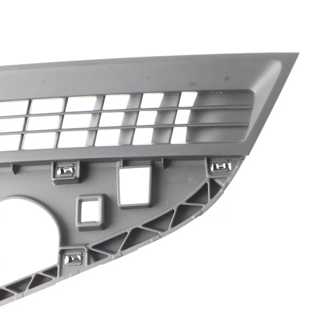 Top Centre Dash Defroster Vent to Audi S4 B9 with Part number 8W2819635A Audi S4 B9 Top Centre Dash Defroster Vent - SKU RHD-8W2819635A - Part number 8W2819635A