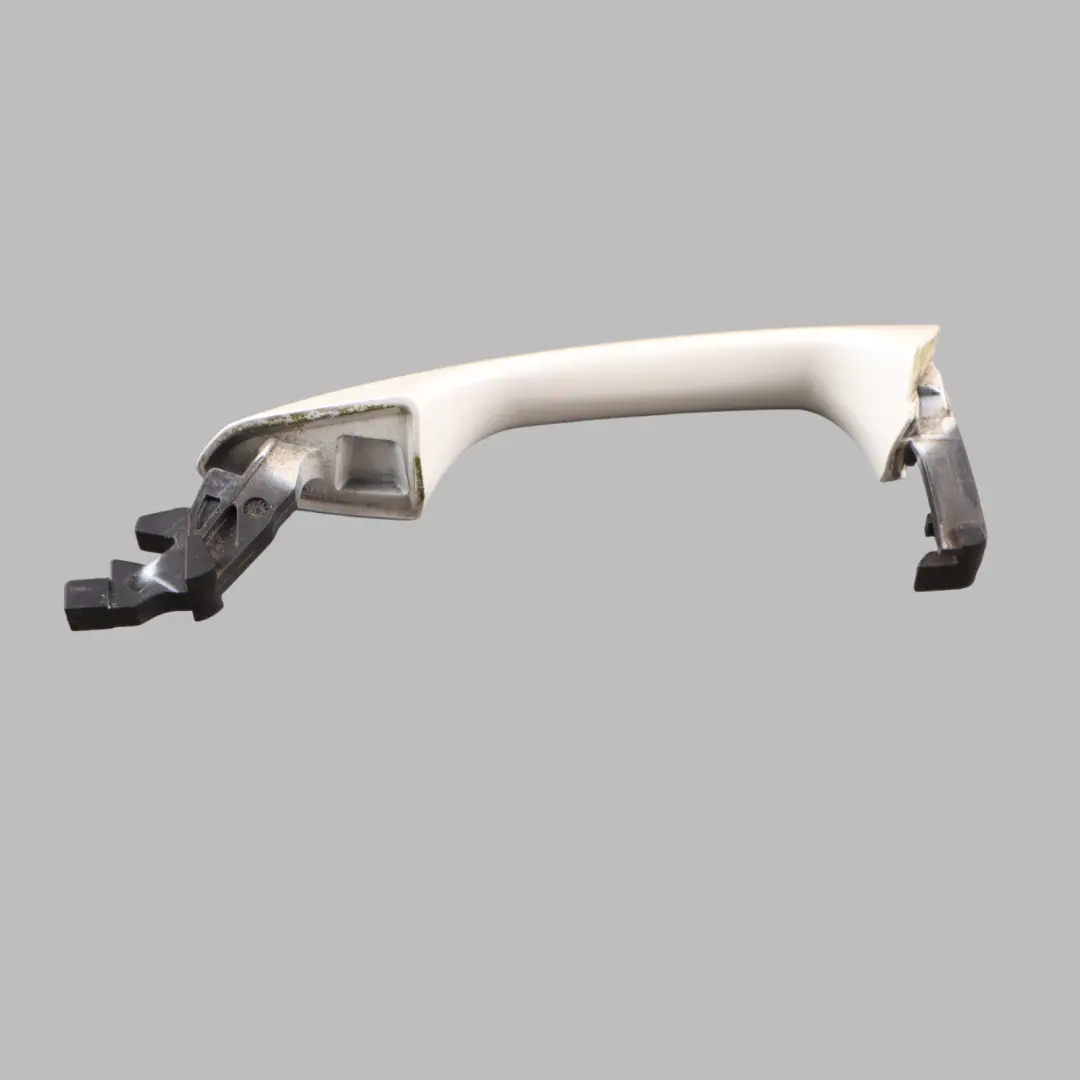 Front Grab Handle Door Right O/S Diamond White Metalic 799 to Mercedes W204 with Part number A2047600270 Mercedes W204 Front Grab Handle Door Right O/S Diamond White Metalic 799 - SKU RHD-A2047600270-DWM - Part number A2047600270