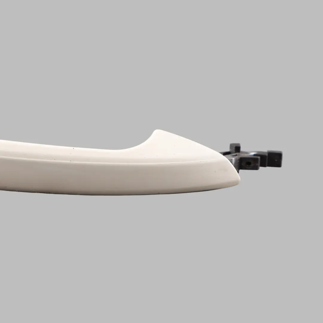Front Grab Handle Door Right O/S Diamond White Metalic 799 to Mercedes W204 with Part number A2047600270 Mercedes W204 Front Grab Handle Door Right O/S Diamond White Metalic 799 - SKU RHD-A2047600270-DWM - Part number A2047600270