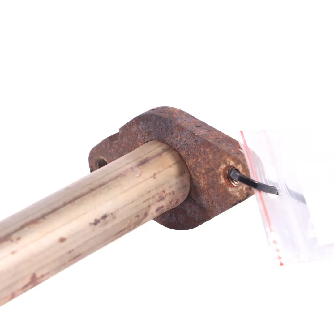 Manguera de escape EGR para Ford Transit MK6 2.4L Duratorq DI YC1Q-9F467-BD para con número de pieza YC1Q-9F467-CB Manguera de escape EGR para Ford Transit MK6 2.4L Duratorq DI YC1Q-9F467-BD - SKU YC1Q-9F467-CB - Número de pieza YC1Q-9F467-CB