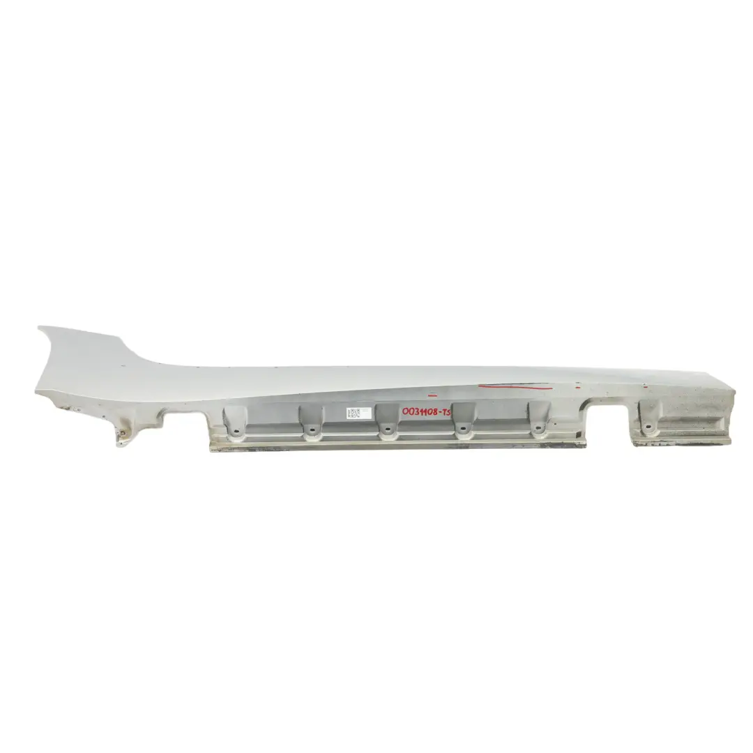 Gonna laterale destra Pannello striscia Titansilber - 354 per BMW Z4 E85 con numero di parte 0031108 BMW Z4 E85 Gonna laterale destra Pannello striscia Titansilber - 354 - SKU 0031108-TS - Numero di parte 0031108