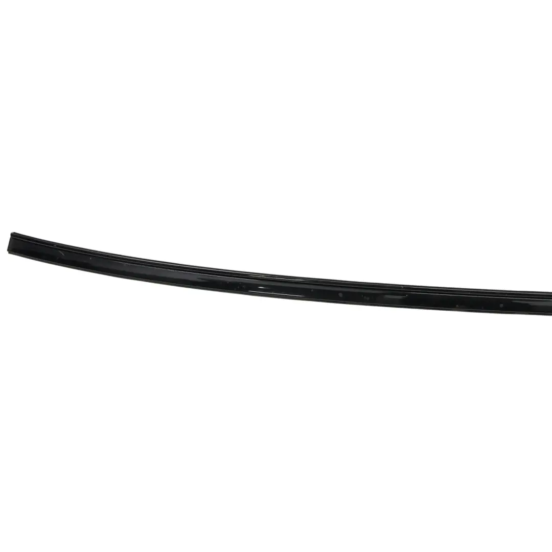 Left Roof Moulding Railing Gutter Rail N/S Schwarz 2 Black to BMW E60 E60N with Part number 7070195 BMW E60 E60N Left Roof Moulding Railing Gutter Rail N/S Schwarz 2 Black - SKU 0031141-SCH - Part number 7070195