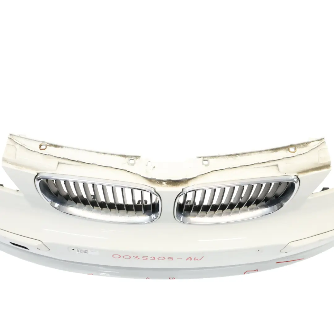 Complete Front Bumper Trim PDC Alpinweiss White 3 - 300 to BMW E81 E87 LCI with Part number 0035909 BMW E81 E87 LCI Complete Front Bumper Trim PDC Alpinweiss White 3 - 300 - SKU 0035909-AW - Part number 0035909