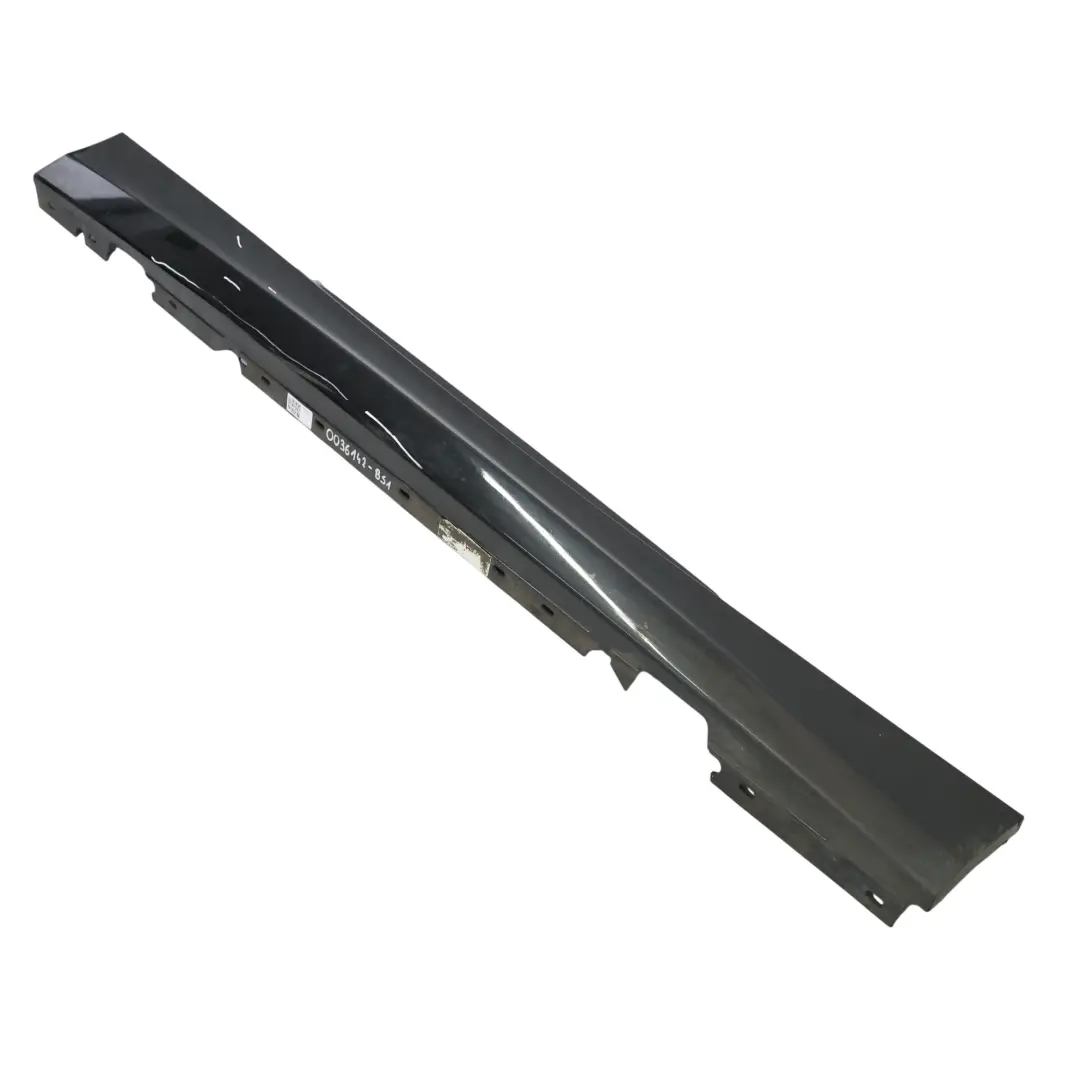 BMW E81 E82 E88 Bas de Porte Droite Black Sapphire Noir - 475 - SKU 0036142-BS1 - Numéro de pièce 51770036142