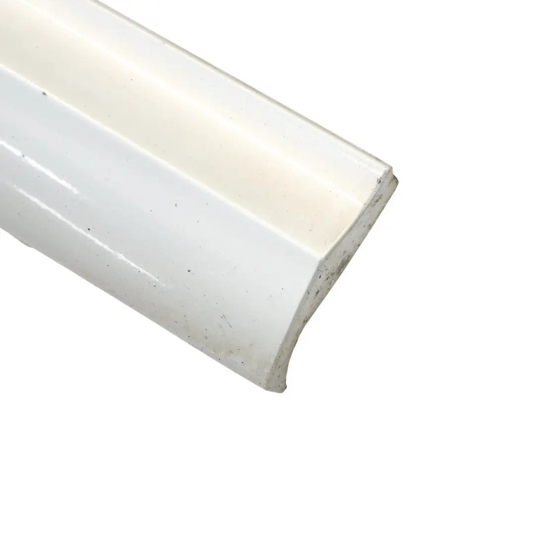 Próg Prawy Titansilber Srebrny Metalik - 354 do BMW E90 LCI o numerze 0037060 BMW E90 LCI Próg Prawy Titansilber Srebrny Metalik - 354 - SKU 0037060-TS1 - Numer Części 0037060