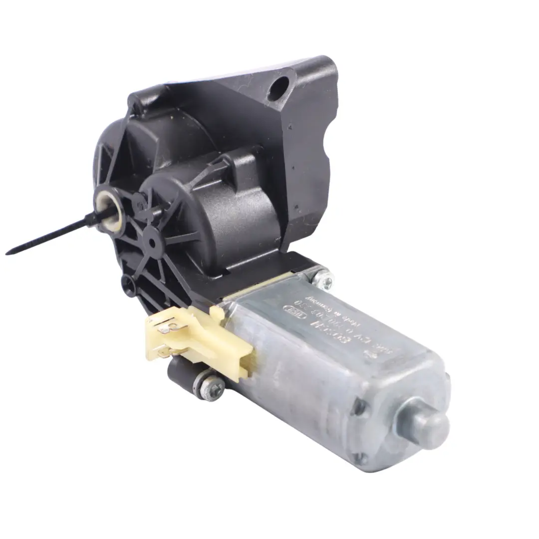 W207 Siłownik Silnik Regulacji Fotela Przedniego do Mercedes o numerze 0390203330 Mercedes W207 Siłownik Silnik Regulacji Fotela Przedniego - SKU 0390203330 - Numer Części 0390203330