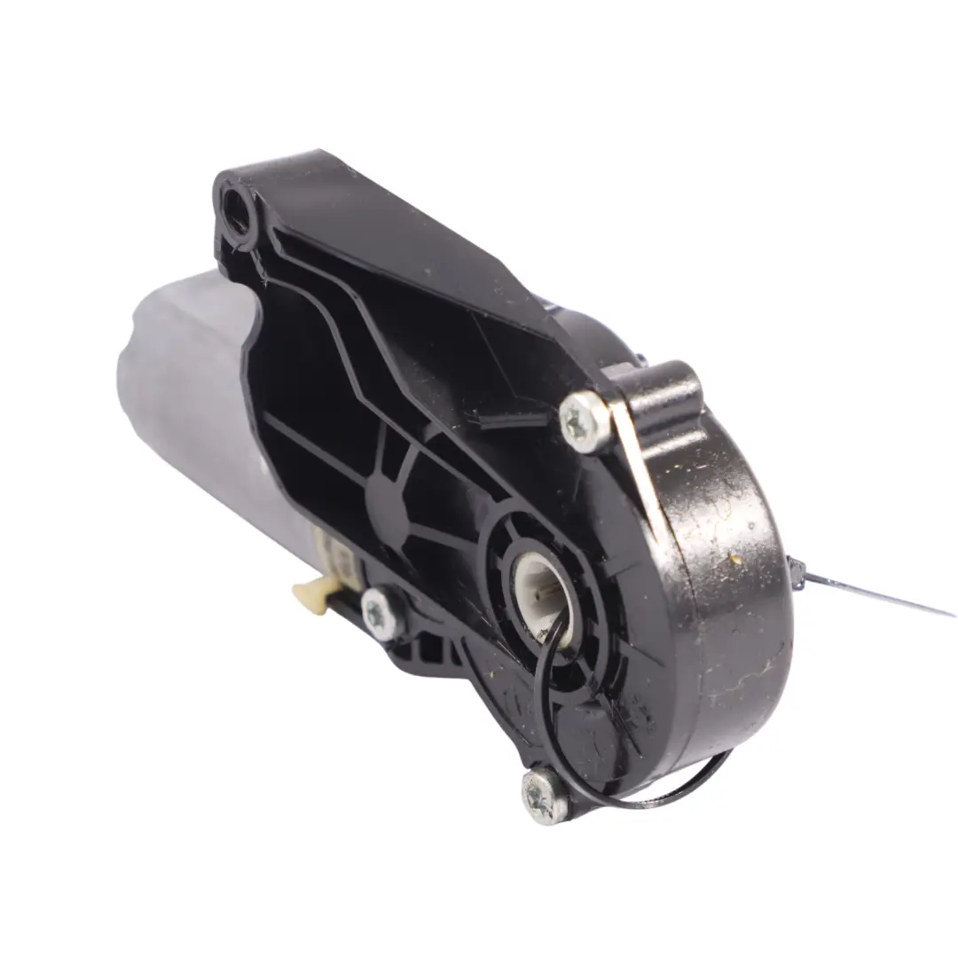 W207 Seat Adjustment Motor Front Seat Actuator Unit Mercedes - SKU 0390203330 - Part number 0390203330