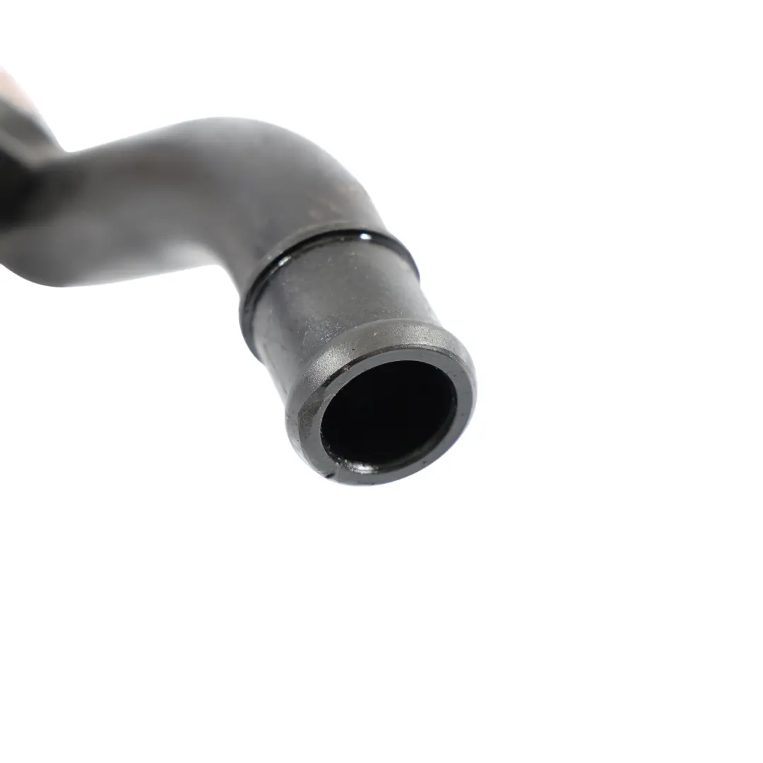 Tuyau De Liquide De Refroidissement 2.0 TDI CBAB pour Audi A3 8P à propos du numéro de pièce 03L121065A Audi A3 8P Tuyau De Liquide De Refroidissement 2.0 TDI CBAB - SKU 03L121065A - Numéro de pièce 03L121065A