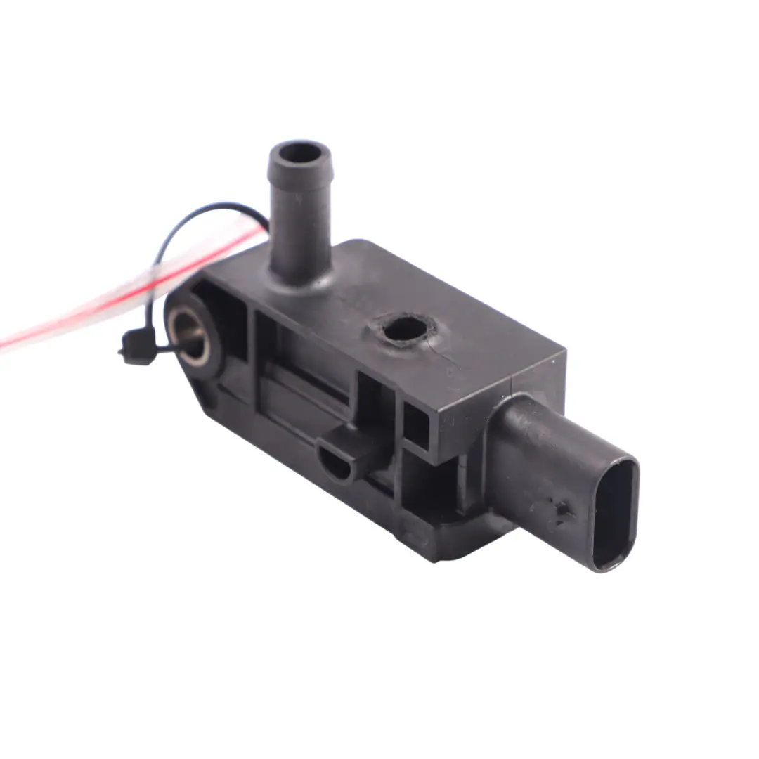 DGCA Diesel DPF Sensor De Presión De Tubería para Audi A3 8V 2.0 TDI con número de pieza 04L906051F Audi A3 8V 2.0 TDI DGCA Diesel DPF Sensor De Presión De Tubería - SKU 04L906051F - Número de pieza 04L906051F