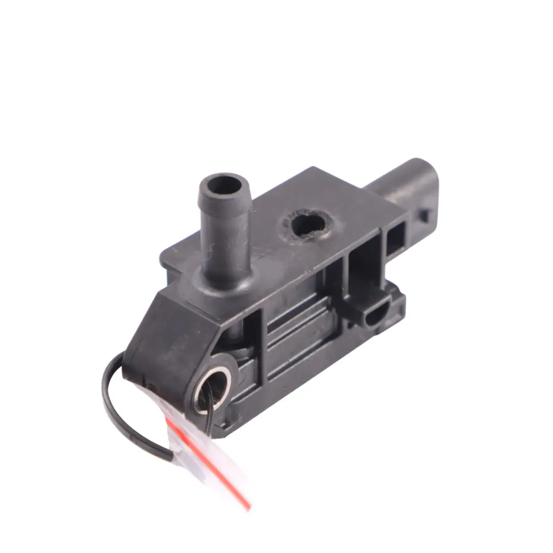 DGCA Diesel DPF Sensor De Presión De Tubería para Audi A3 8V 2.0 TDI con número de pieza 04L906051F Audi A3 8V 2.0 TDI DGCA Diesel DPF Sensor De Presión De Tubería - SKU 04L906051F - Número de pieza 04L906051F