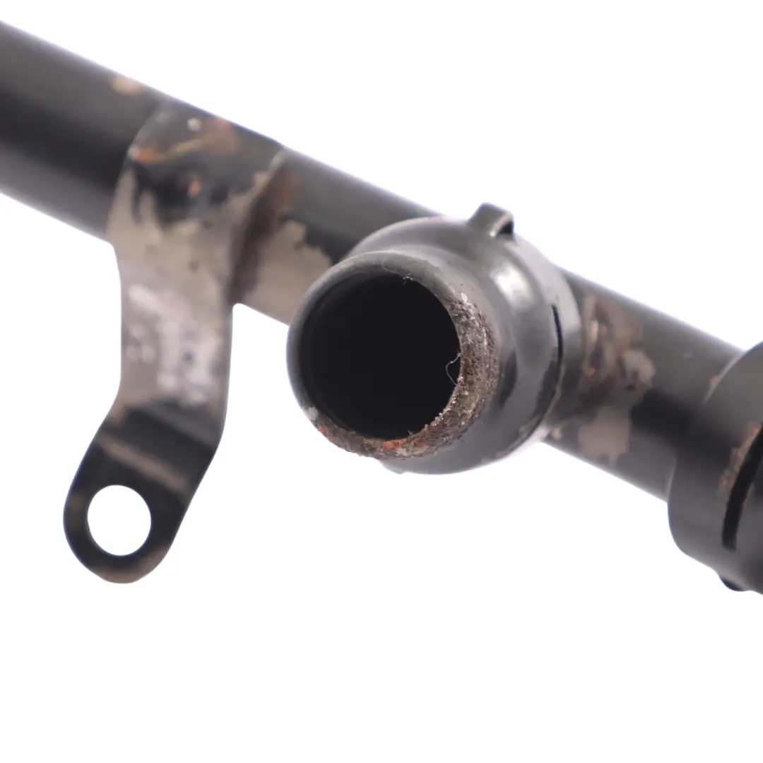 Tuyau De Liquide De Refroidissement pour Audi Q7 4L 3.0 TDI BUG à propos du numéro de pièce 059121075BT Audi Q7 4L 3.0 TDI BUG Tuyau De Liquide De Refroidissement - SKU 059121075BT - Numéro de pièce 059121075BT