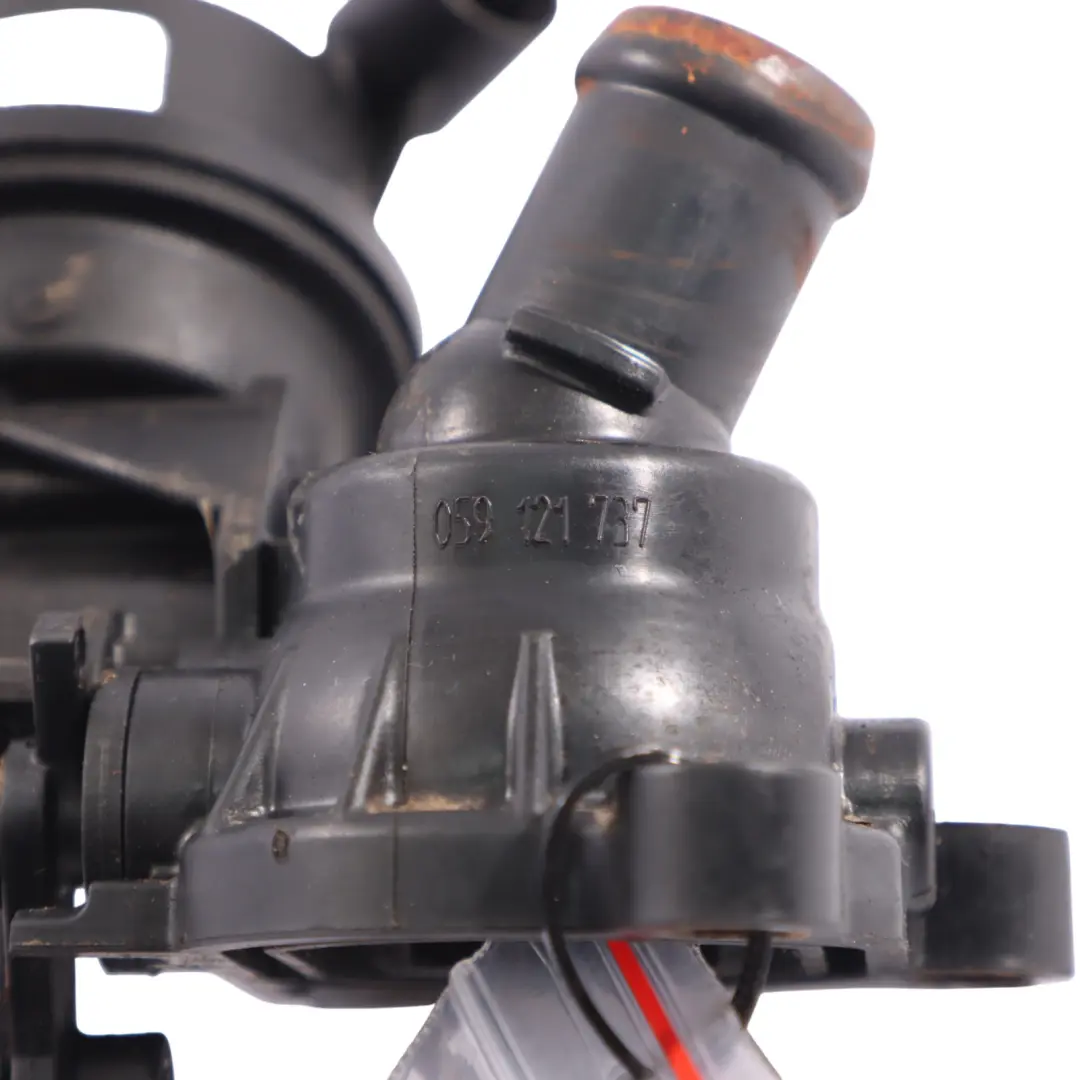 Audi A7 4G 3.0 TDI Vanne Régulation Radiateur Chauffage Liquide - SKU 059121737R - Numéro de pièce 059121737R