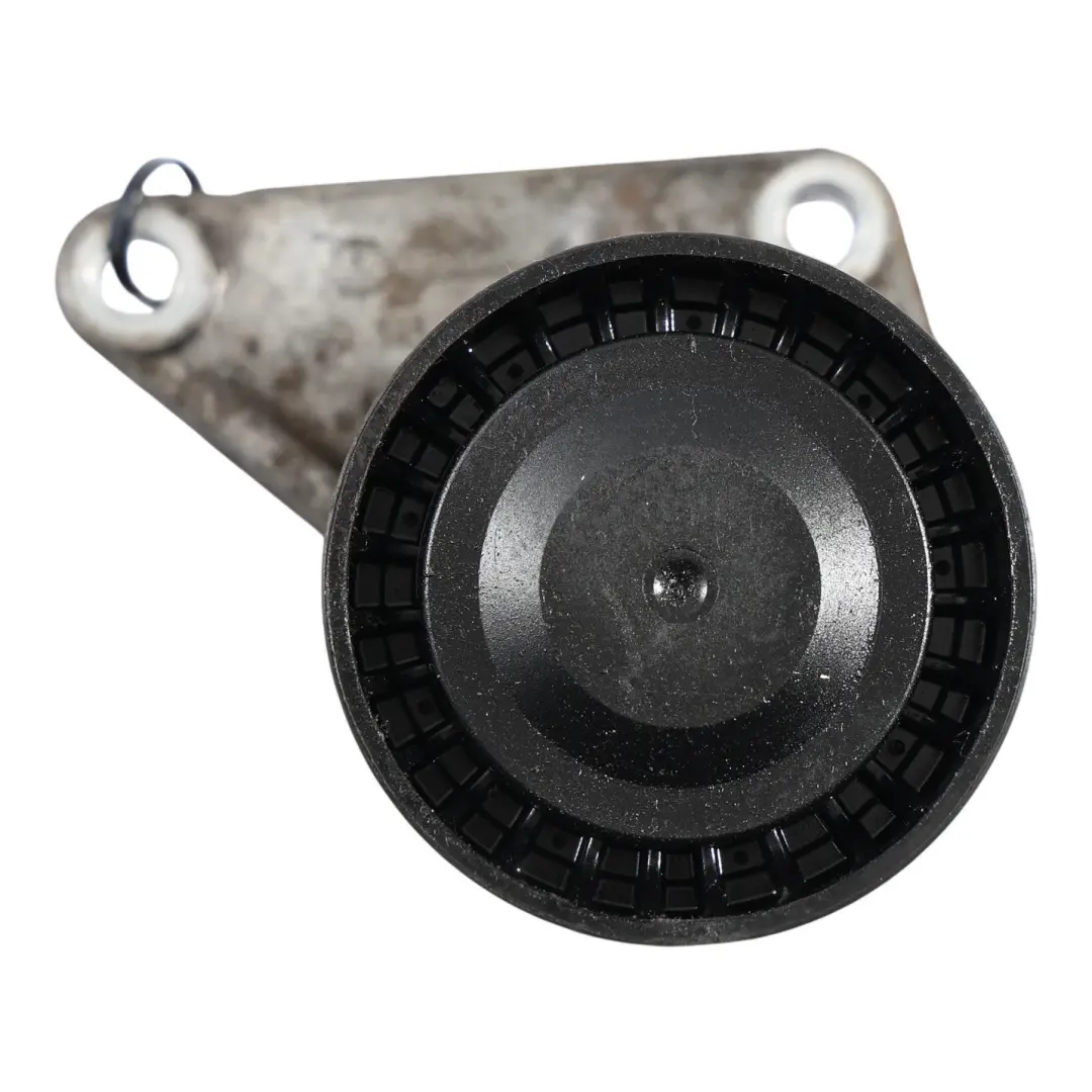 Uchwyt Łapa Rolka Prowadząca do Audi A6 C6 Q7 4L o numerze 059145174A Audi A6 C6 Q7 4L Uchwyt Łapa Rolka Prowadząca - SKU 059145174A - Numer Części 059145174A