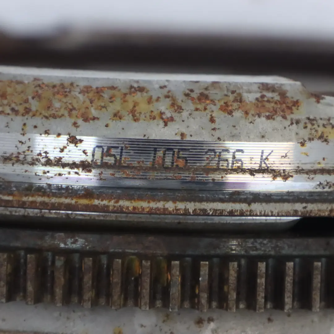 Volano Doppio A Doppia Massa Ruota Frizione per Audi Q2 GA con numero di parte 05L105266K Audi Q2 GA Volano Doppio A Doppia Massa Ruota Frizione - SKU 05L105266K - Numero di parte 05L105266K