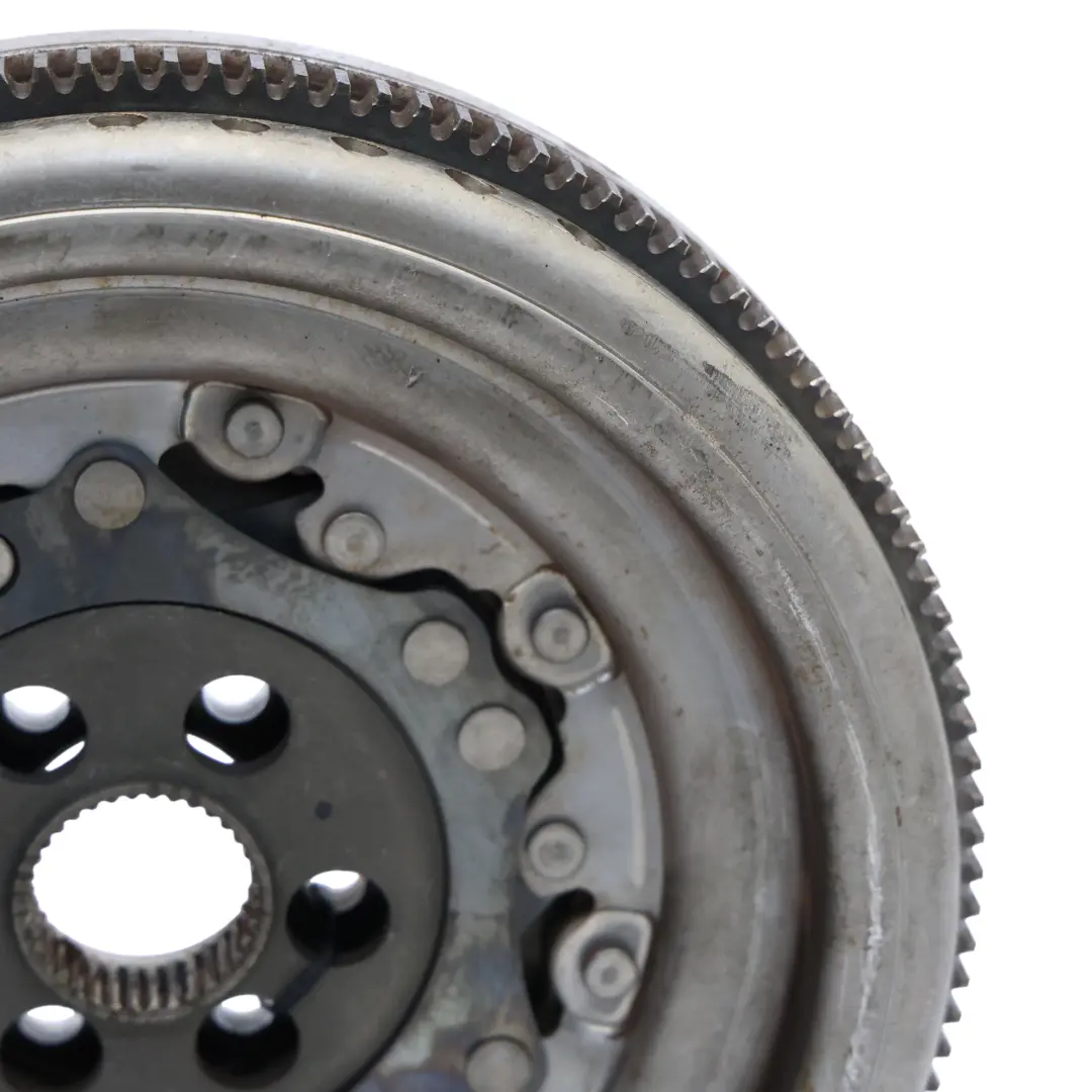 Audi A3 8P Diesel Koło Zamachowe Dwumasa Automat - SKU 06F105266AA - Numer Części 06F105266AA