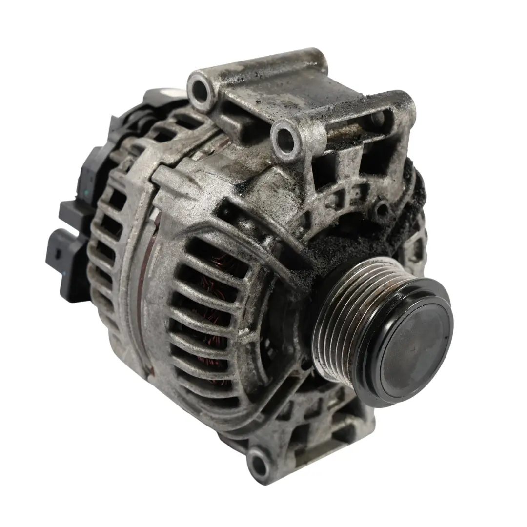 Alternatore Generatore Motore 14V 140A Bosch per Audi A5 8T 2.0 TFSI con numero di parte 06H903016L Audi A5 8T 2.0 TFSI Alternatore Generatore Motore 14V 140A Bosch - SKU 06H903016L - Numero di parte 06H903016L