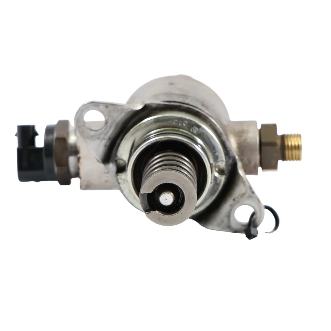 CDNB Bomba De Combustible De Alta Presión para Audi A5 8T 2.0 TFSI con número de pieza 06J127025D Audi A5 8T 2.0 TFSI CDNB Bomba De Combustible De Alta Presión - SKU 06J127025D - Número de pieza 06J127025D