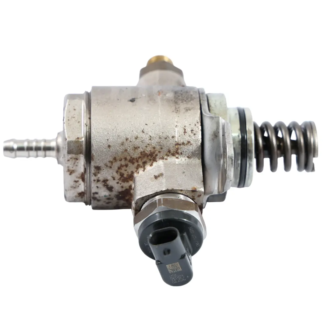 CDNB Bomba De Combustible De Alta Presión para Audi A5 8T 2.0 TFSI con número de pieza 06J127025D Audi A5 8T 2.0 TFSI CDNB Bomba De Combustible De Alta Presión - SKU 06J127025D - Número de pieza 06J127025D