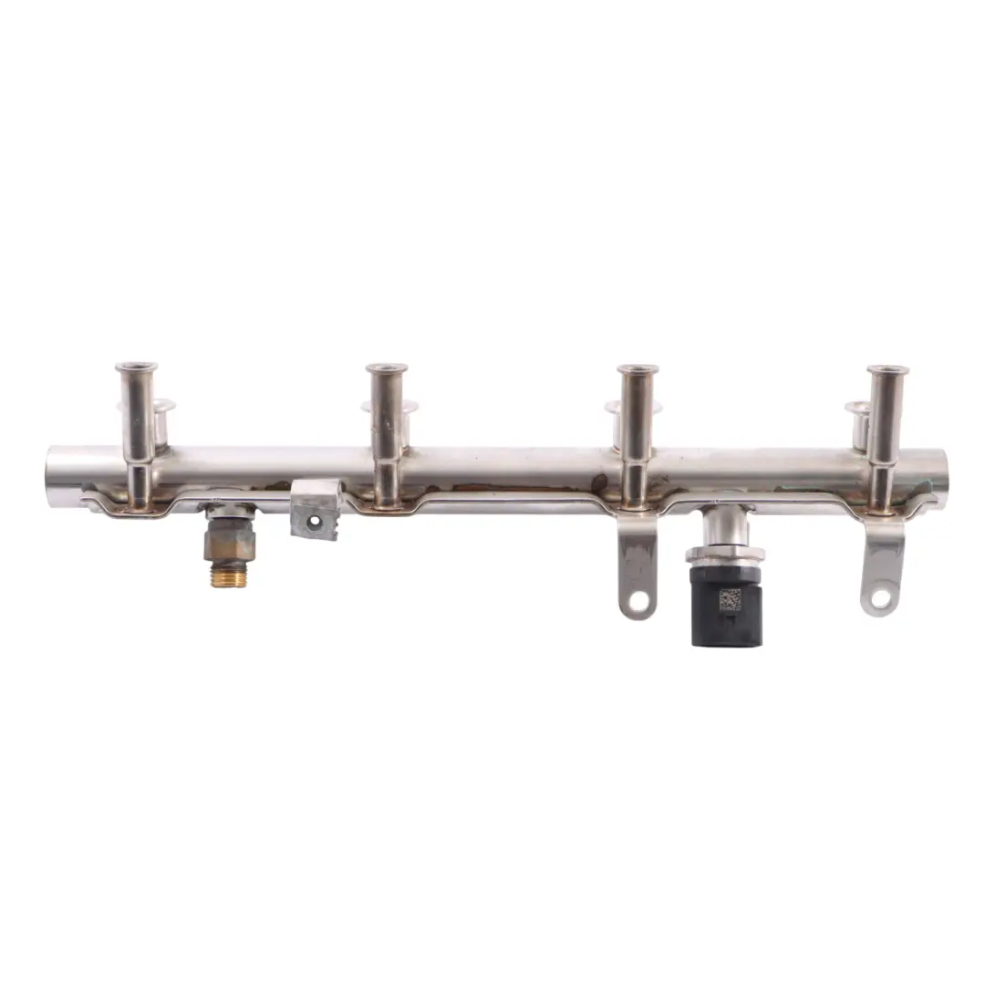 Gasolina Sistema Inyección Rail para Audi A5 8T con número de pieza 06J133317J Audi A5 8T Gasolina Sistema Inyección Rail - SKU 06J133317J - Número de pieza 06J133317J