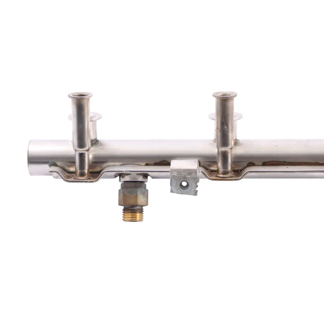 Sistema Di Iniezione A Benzina Rail per Audi A5 8T con numero di parte 06J133317J Audi A5 8T Sistema Di Iniezione A Benzina Rail - SKU 06J133317J - Numero di parte 06J133317J