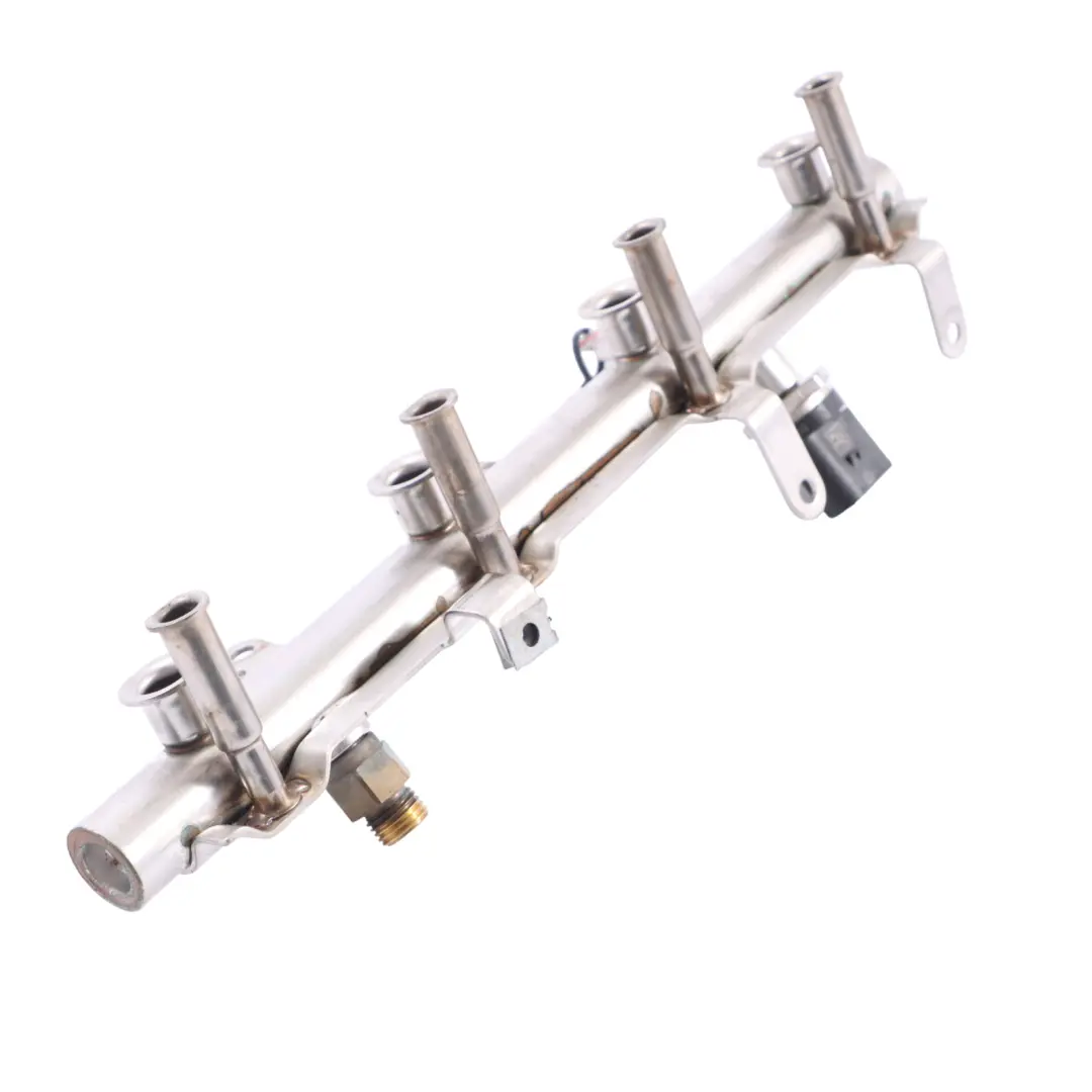 Benzin Kraft Stoff System Einspritz Schiene für Audi A5 8T mit Teilenummer 06J133317J Audi A5 8T Benzin Kraft Stoff System Einspritz Schiene - SKU 06J133317J - Teilenummer 06J133317J