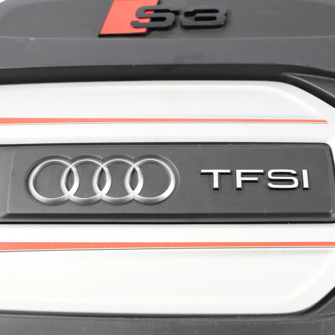 Audi S3 8V 2.0 TFSI DJHA Panneau Garniture Supérieur Moteur Essence - SKU 06K103925E-1 - Numéro de pièce 06K103925E