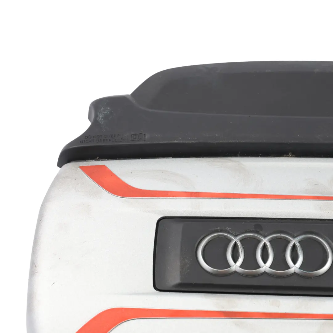Benzina Pannello Copertura Superiore Motore per Audi S3 8V 2.0 TFSI DJHA con numero di parte 06K103925E Audi S3 8V 2.0 TFSI DJHA Benzina Pannello Copertura Superiore Motore - SKU 06K103925E - Numero di parte 06K103925E