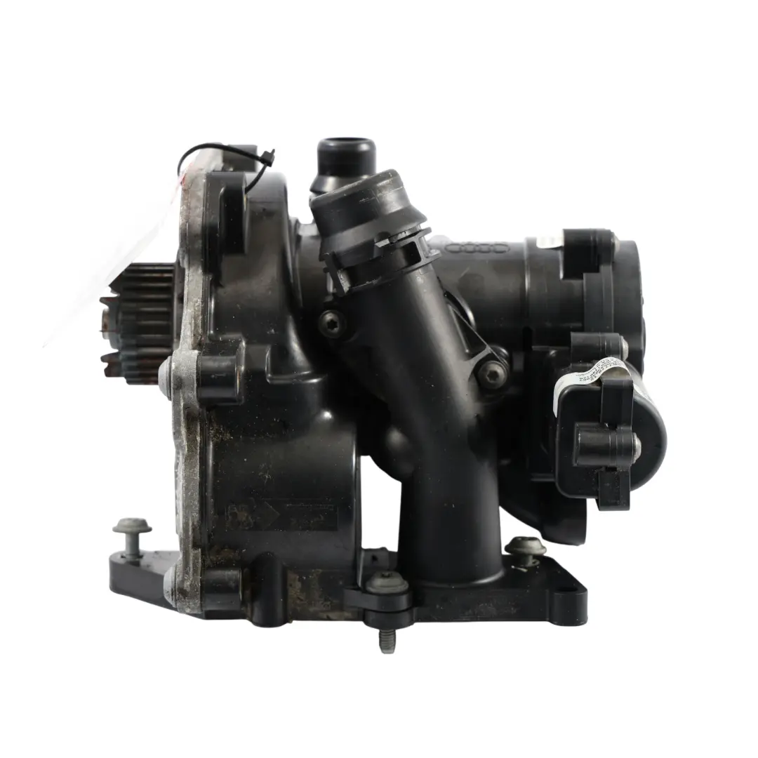 VW Golf 5G 2.0 TFSI CHHA Termostato Alloggiamento Refrigerante Pompa - SKU 06L121111H - Numero di parte 06L121111H