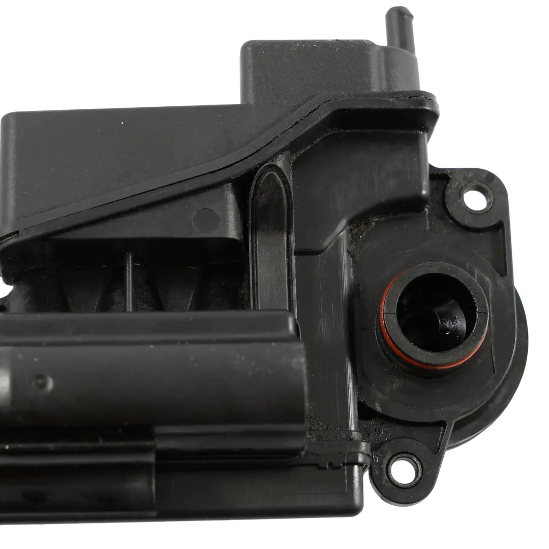 Tubo Sfiato Carter Motore Tubazione Separatore D'Olio per Audi S8 D3 con numero di parte 079103464D Audi S8 D3 Tubo Sfiato Carter Motore Tubazione Separatore D'Olio - SKU 079103464D - Numero di parte 079103464D