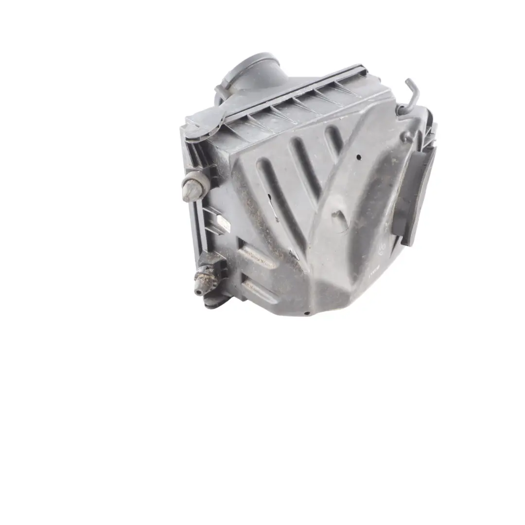 Scatola Filtro Aria Aspirazione Silenziatore Alloggiamento Filtro per Audi S4 B7 4.2 con numero di parte 079133837K Audi S4 B7 4.2 Scatola Filtro Aria Aspirazione Silenziatore Alloggiamento Filtro - SKU 079133837K - Numero di parte 079133837K