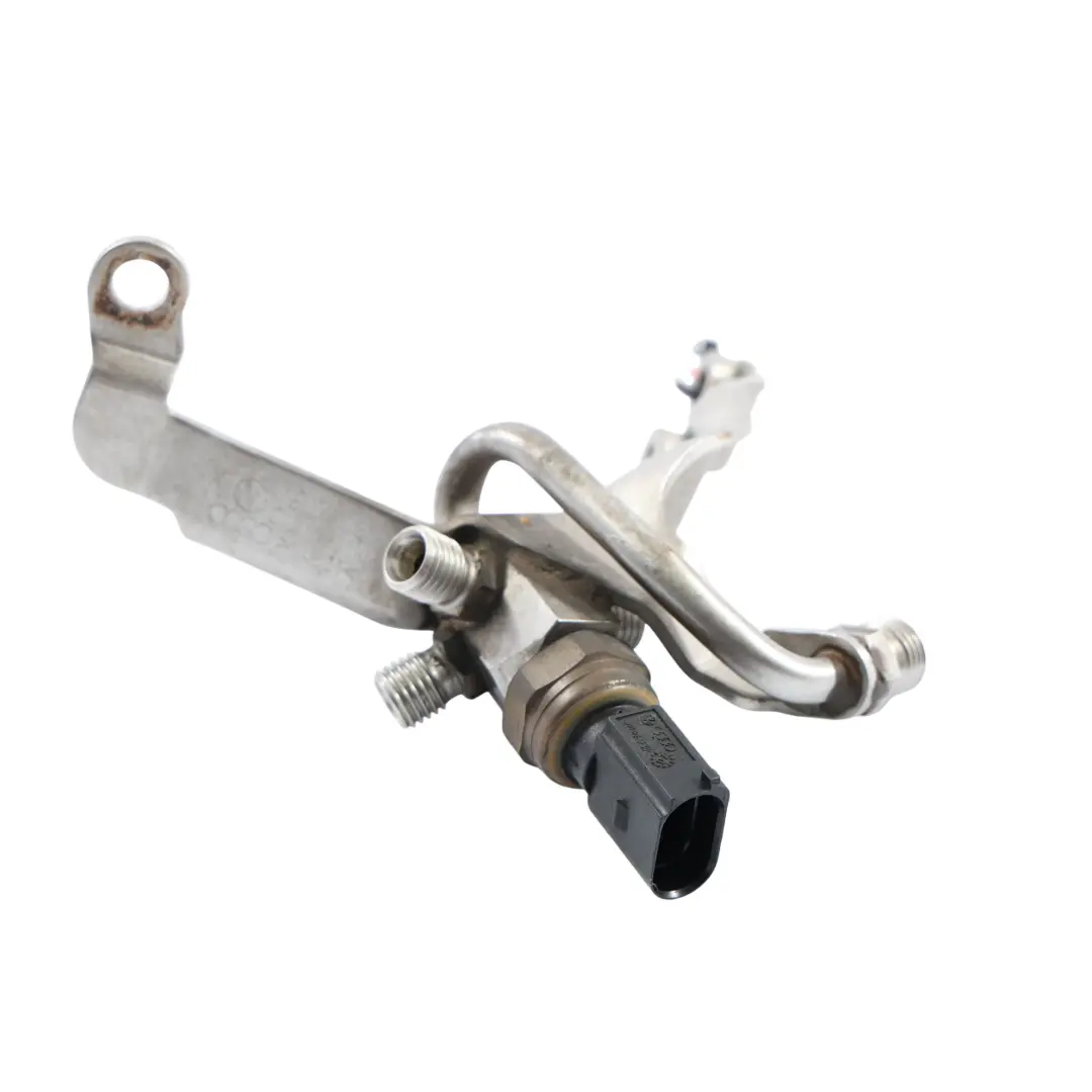 BSM Sensor Distribución Tubo Combustible Trasero para Audi S8 D3 5.2 FSI con número de pieza 07L127503H Audi S8 D3 5.2 FSI BSM Sensor Distribución Tubo Combustible Trasero - SKU 07L127503H - Número de pieza 07L127503H