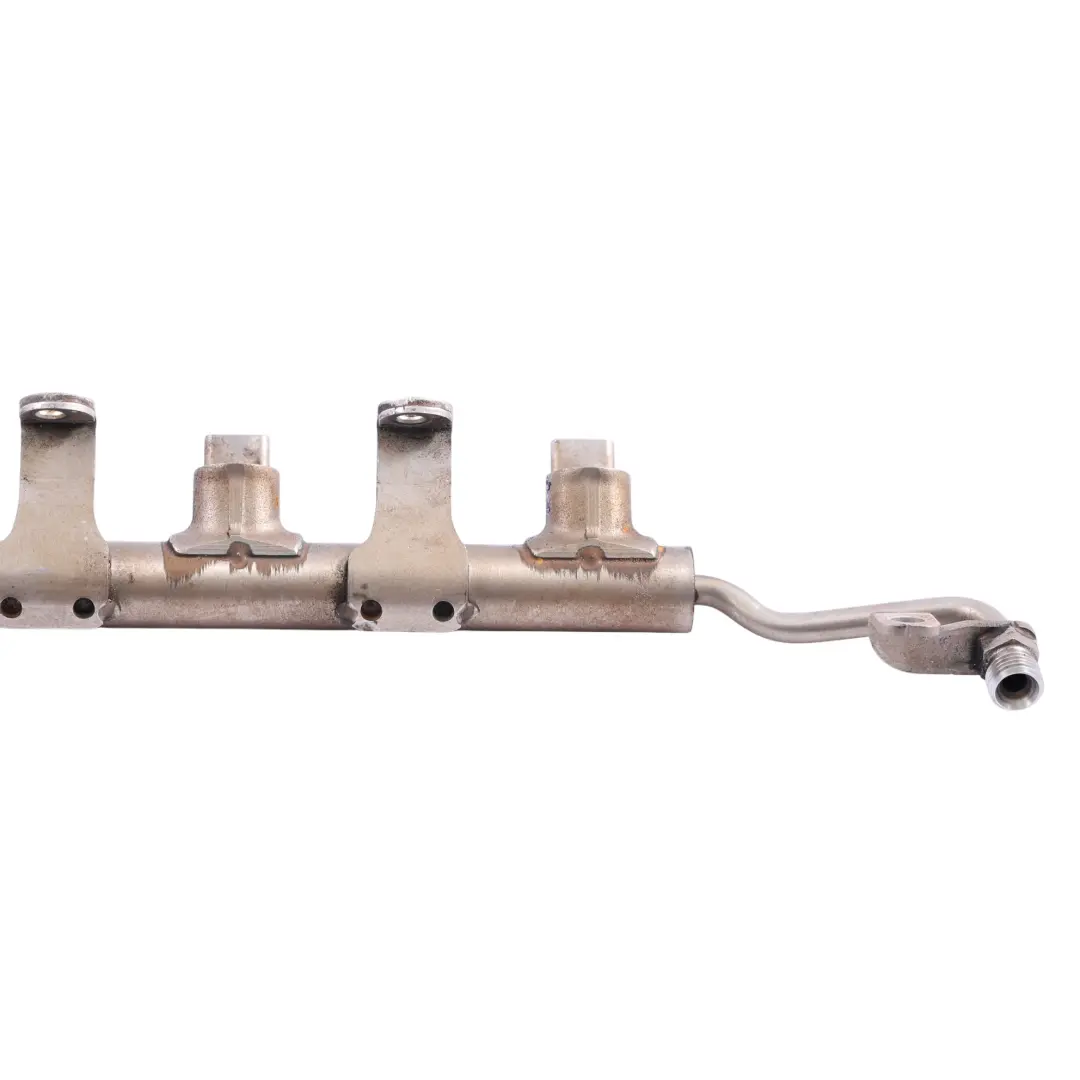 Tube D'Injecteur Essence Droit Audi S8 D3 Référence pour à propos du numéro de pièce 07L133316A Tube D'Injecteur Essence Droit Audi S8 D3 Référence - SKU 07L133316A - Numéro de pièce 07L133316A