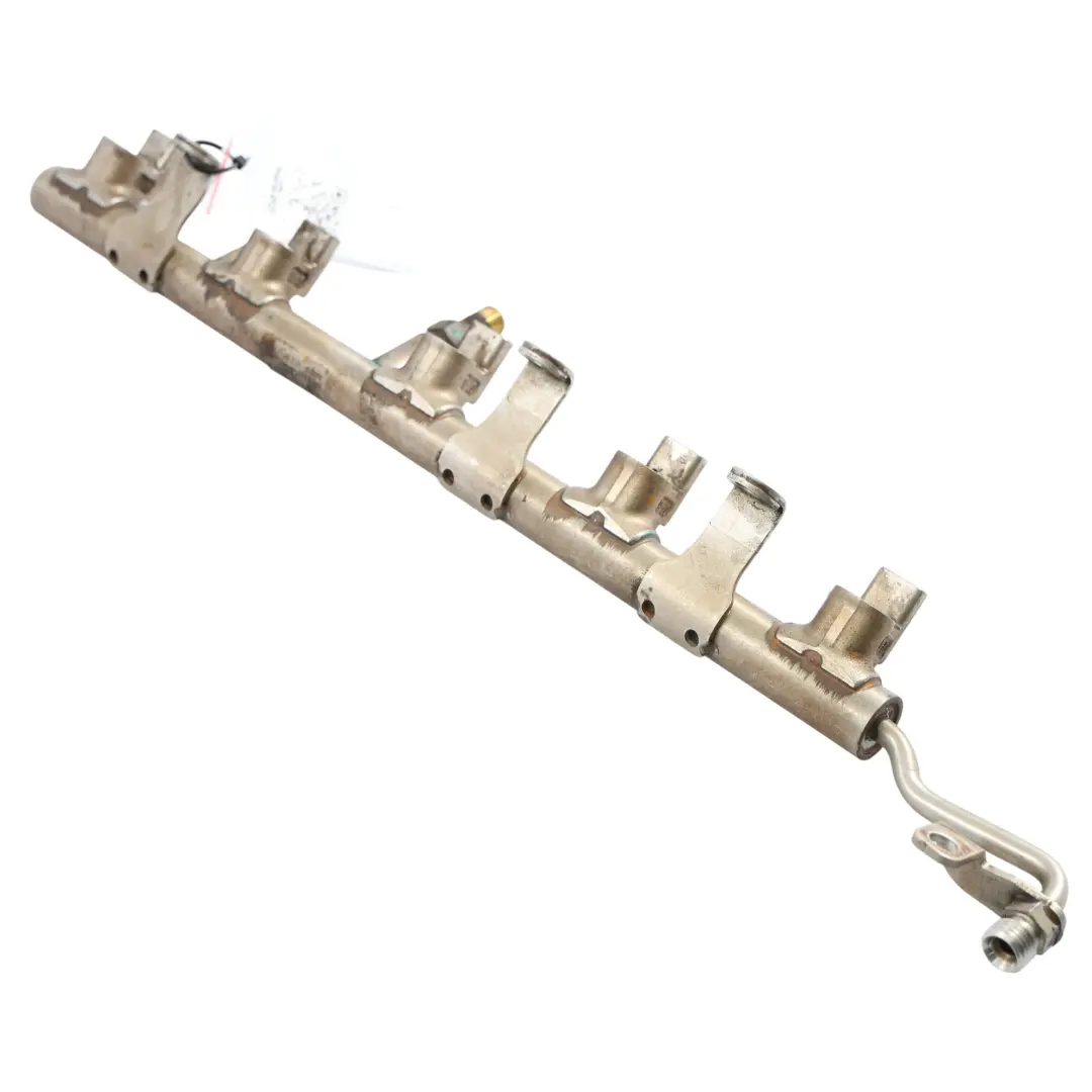 Audi S8 D3 Benzin Einspritzdüse Rohr Rail Pipe Rechts - SKU 07L133316A - Teilenummer 07L133316A