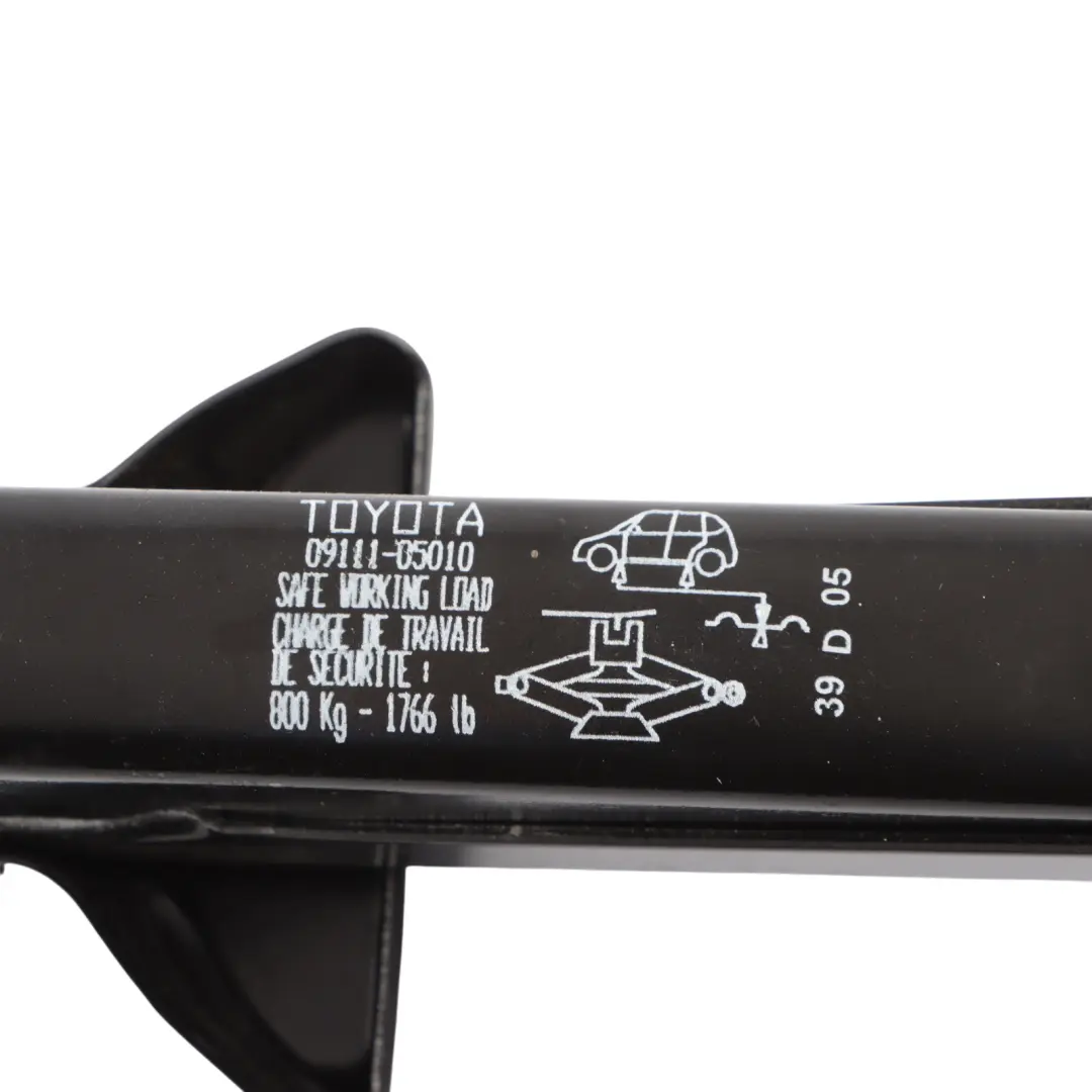 Lifting Jack Emergency Car Lifting Wheel Lifter to Toyota with Part number 09111-05010 Toyota Lifting Jack Emergency Car Lifting Wheel Lifter - SKU 09111-05010 - Part number 09111-05010