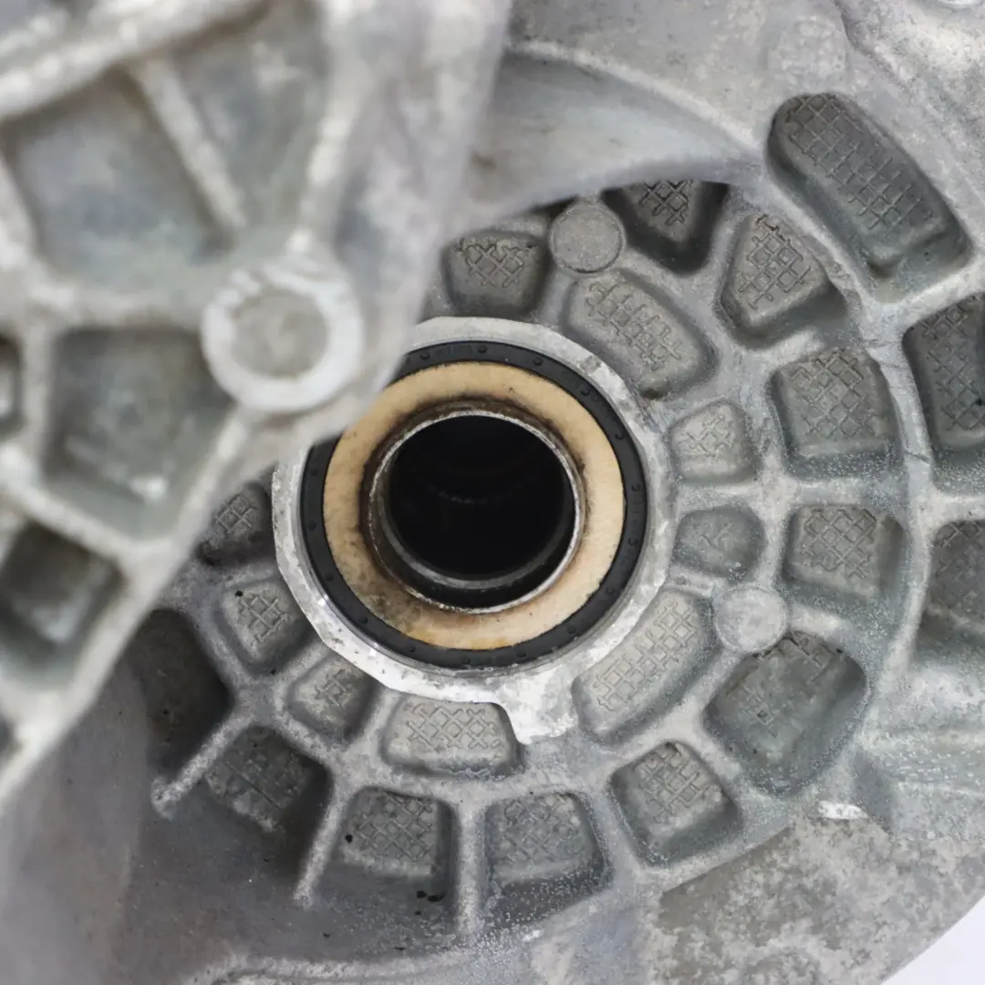 DTTC Quattro Skrzynia Biegów Automat UEN do Audi Q2 GA 2.0 TDI o numerze 0GC300014L Audi Q2 GA 2.0 TDI DTTC Quattro Skrzynia Biegów Automat UEN - SKU 0GC300014L - Numer Części 0GC300014L