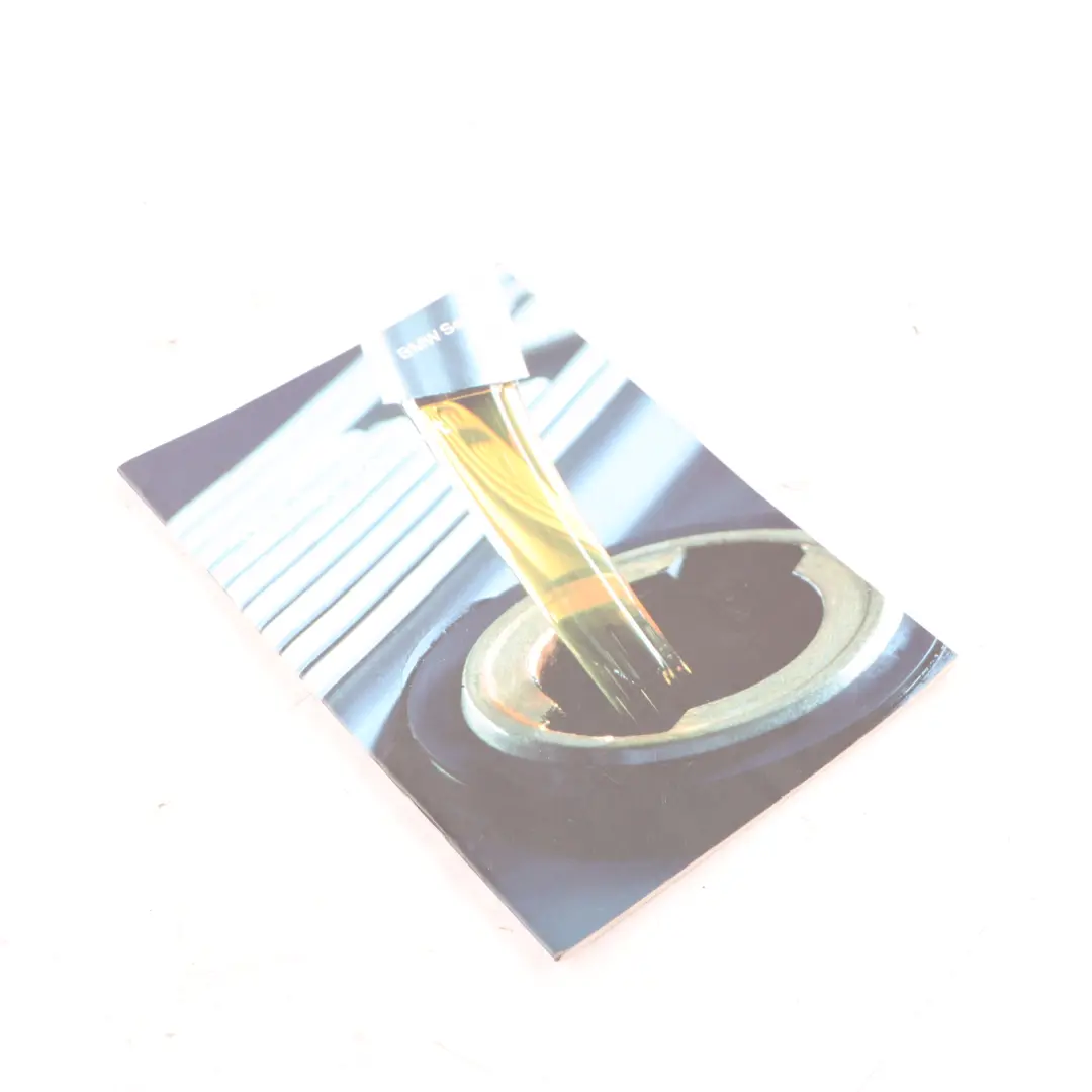 Service Booklet 00 to BMW X3 Z4 Series E83 E85 E86 with Part number 0012710 BMW X3 Z4 Series E83 E85 E86 Service Booklet 00 - SKU 12710 - Part number 0012710