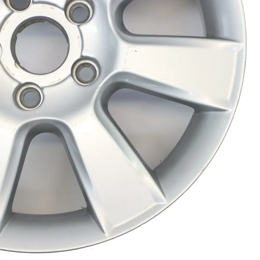 Jante alliage argent 16" 6,5J ET:50 pour Seat Leon II à propos du numéro de pièce 1P0601025G Seat Leon II Jante alliage argent 16" 6,5J ET:50 - SKU 1P0601025G-1 - Numéro de pièce 1P0601025G