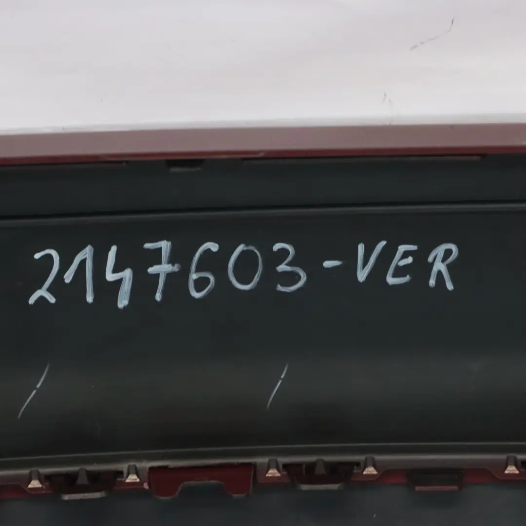Tylny Zderzak Vermilionrot Czerwony Metalik - A82 do BMW X6 E71 o numerze 2147603 BMW X6 E71 Tylny Zderzak Vermilionrot Czerwony Metalik - A82 - SKU 2147603-VER - Numer Części 2147603