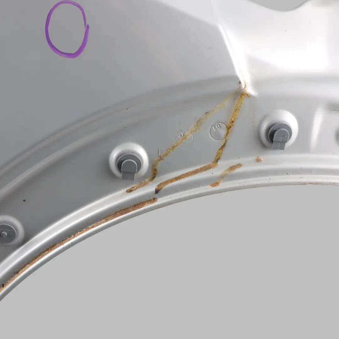 Kotflügelseitenteil Vorne Rechts Weiß Silber Metallic - A62 für Mini R55 R56 R57 mit Teilenummer 2754726 Mini R55 R56 R57 Kotflügelseitenteil Vorne Rechts Weiß Silber Metallic - A62 - SKU 2754726-WS - Teilenummer 2754726